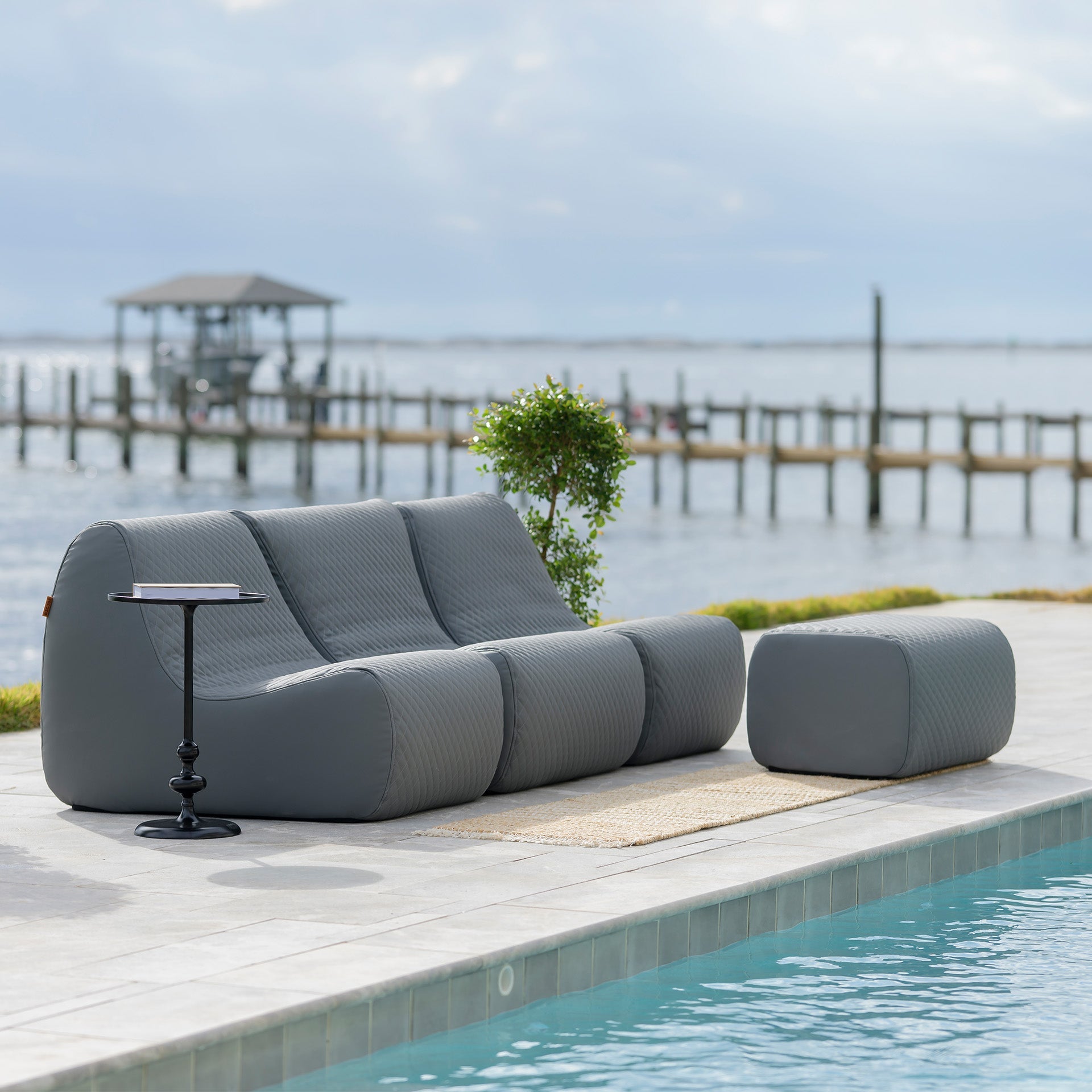 Solvana™ 4 Piece Outdoor Sectional