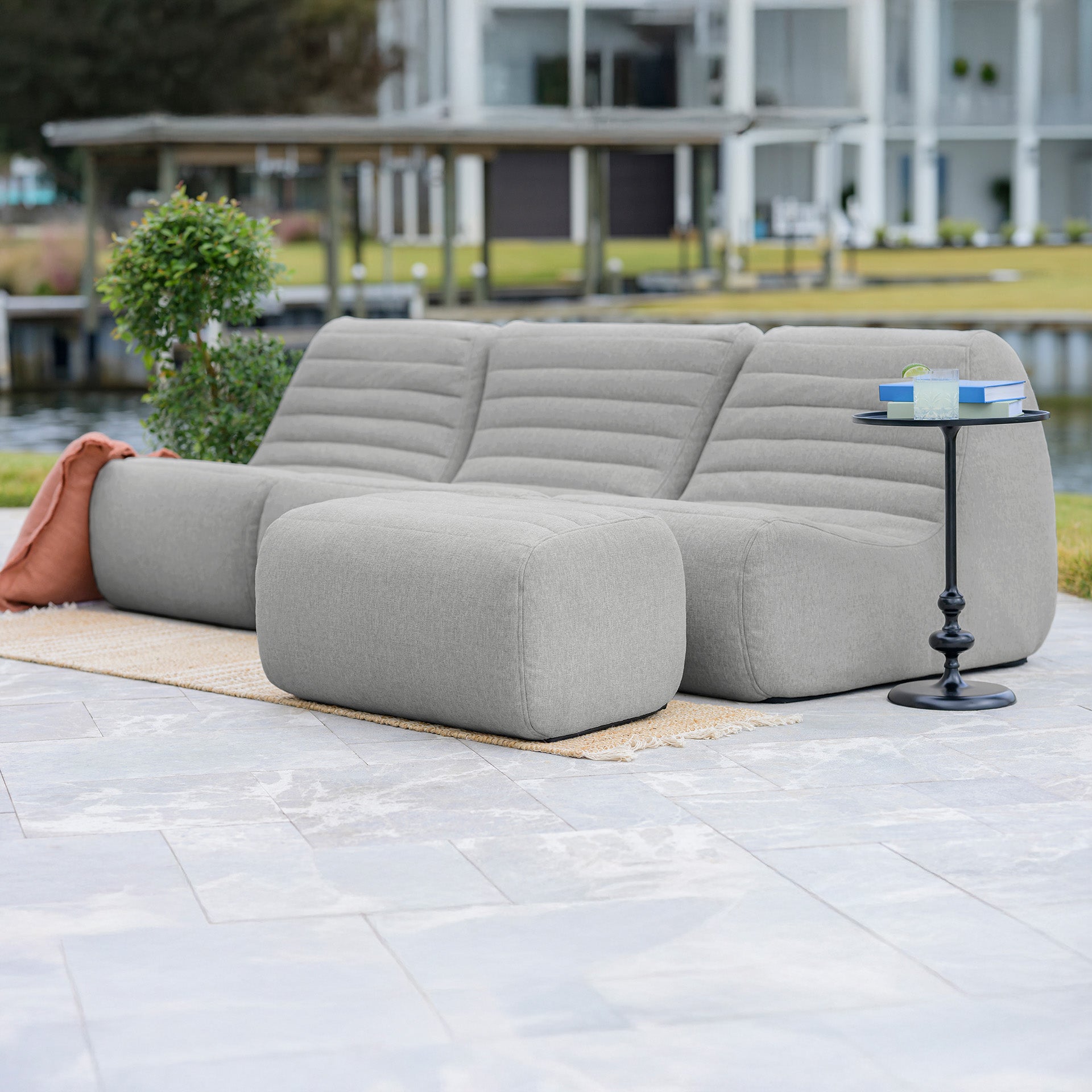 Solvana™ 4 Piece Outdoor Sectional