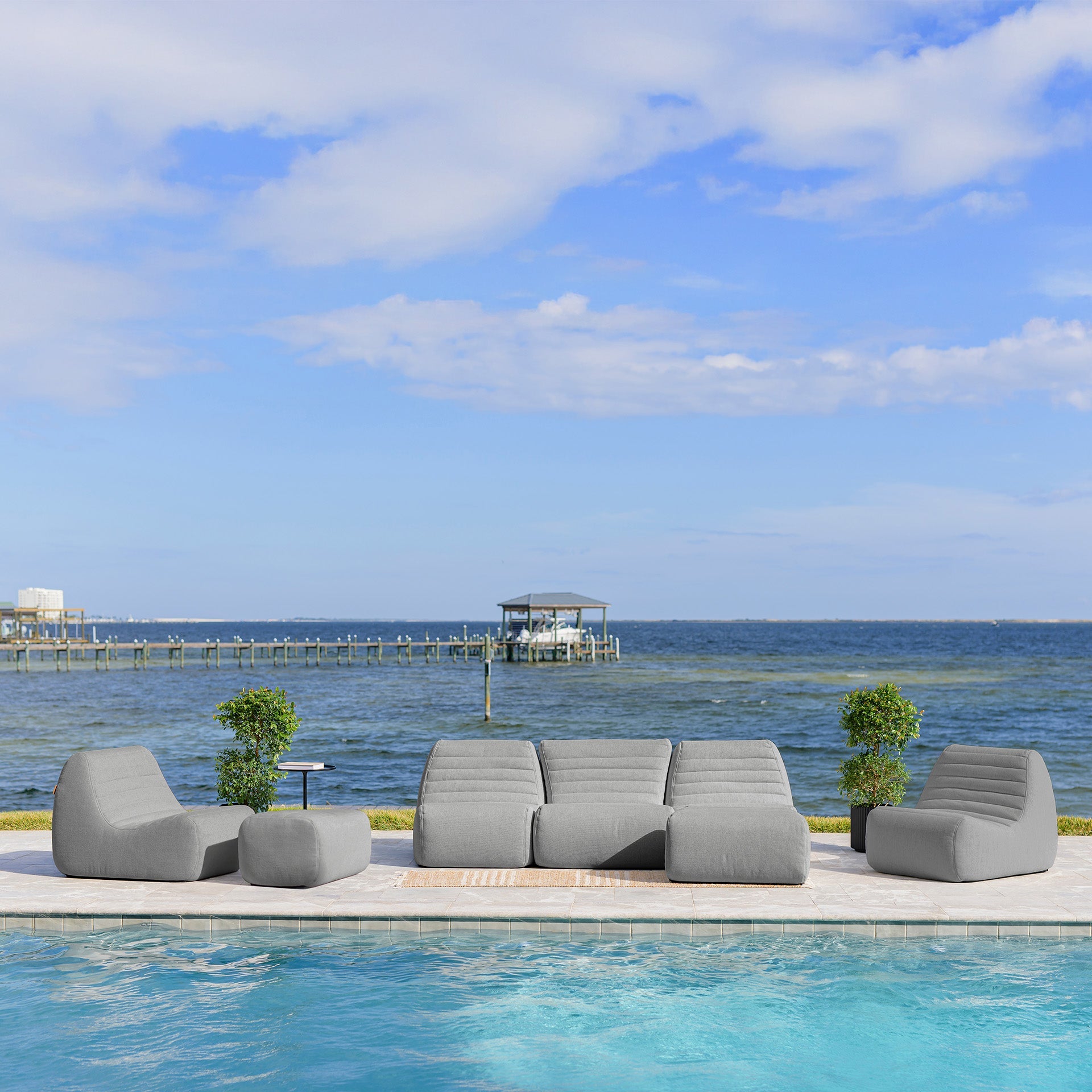 Solvana™ 7 Piece Outdoor Sectional