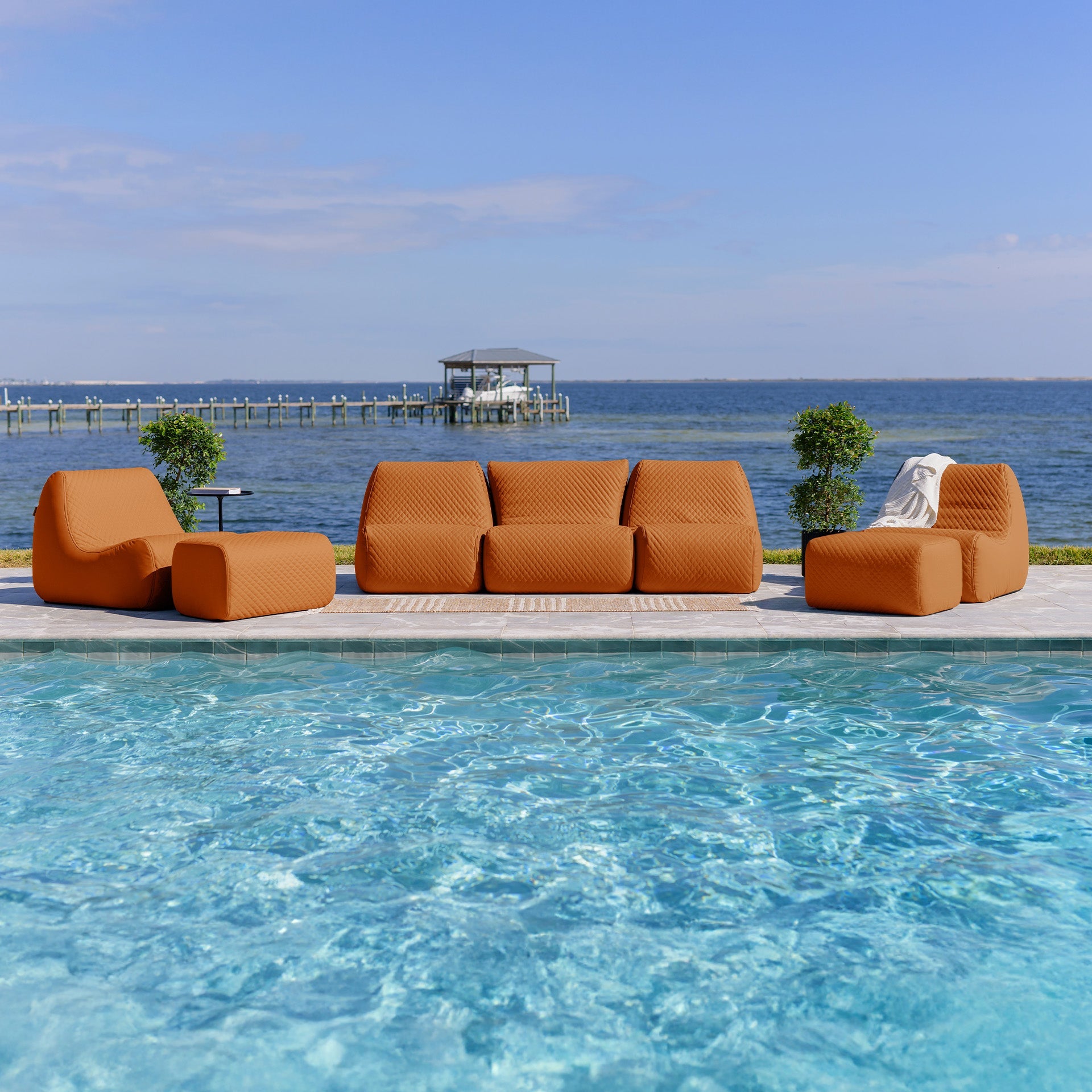 Solvana™ 7 Piece Outdoor Sectional