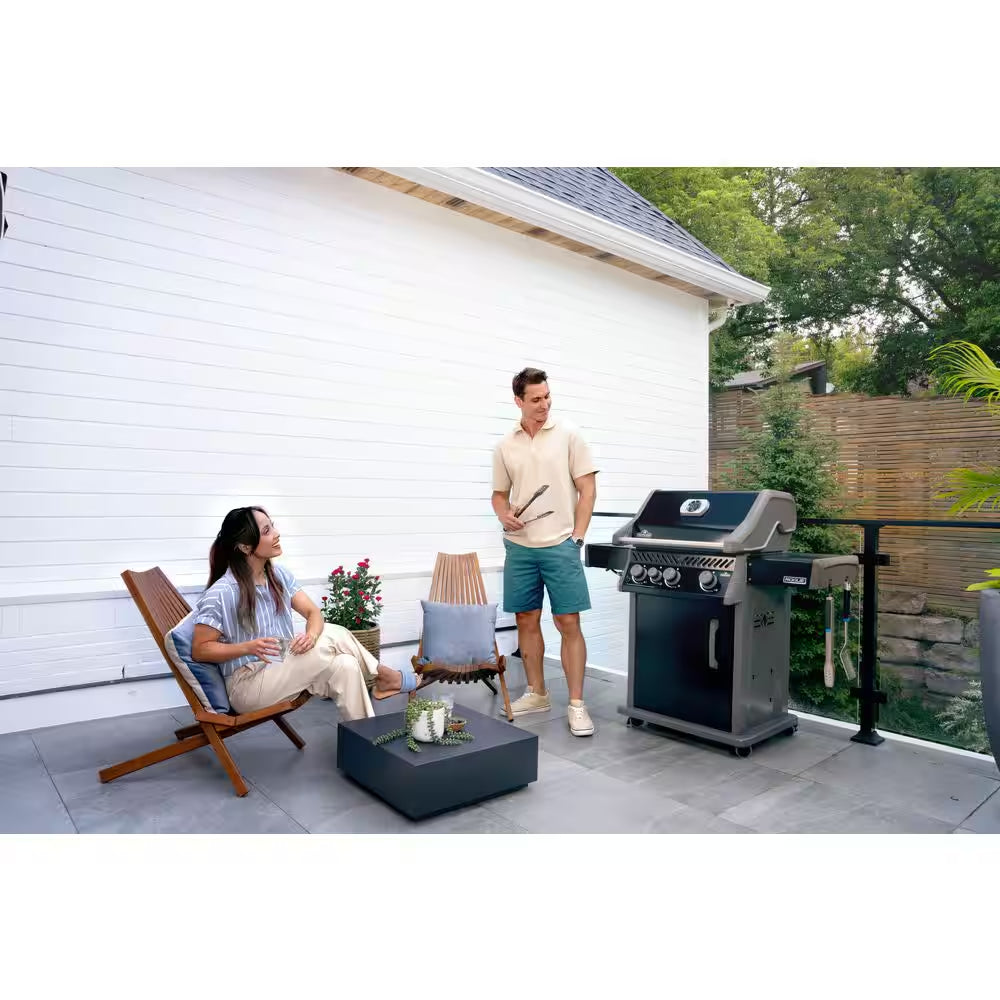 Rogue 425 3-Burner Natural Gas Grill in Black with Cast Iron Cooking Grids and Range Side Burner