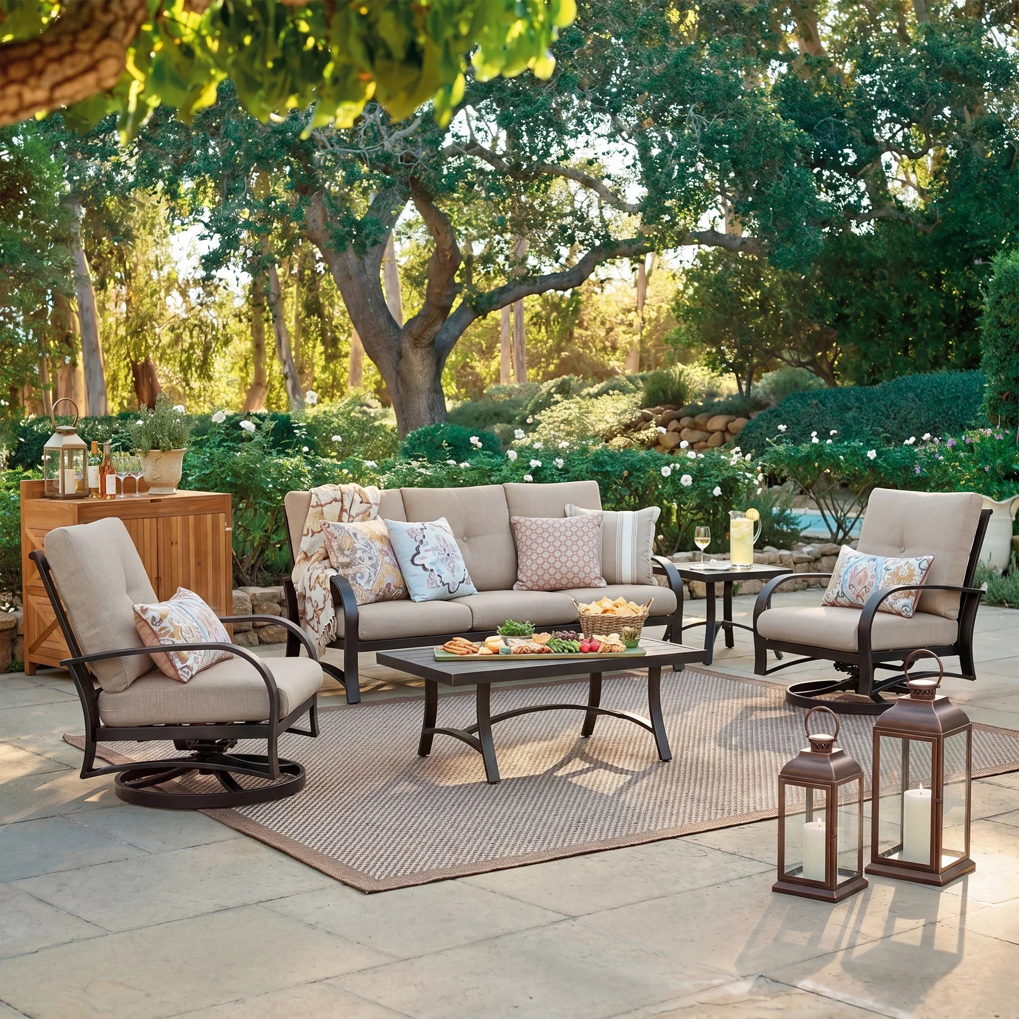 5- Piece Aluminum Outdoor Furniture Sofa Sets with Sunbrella® Cushions