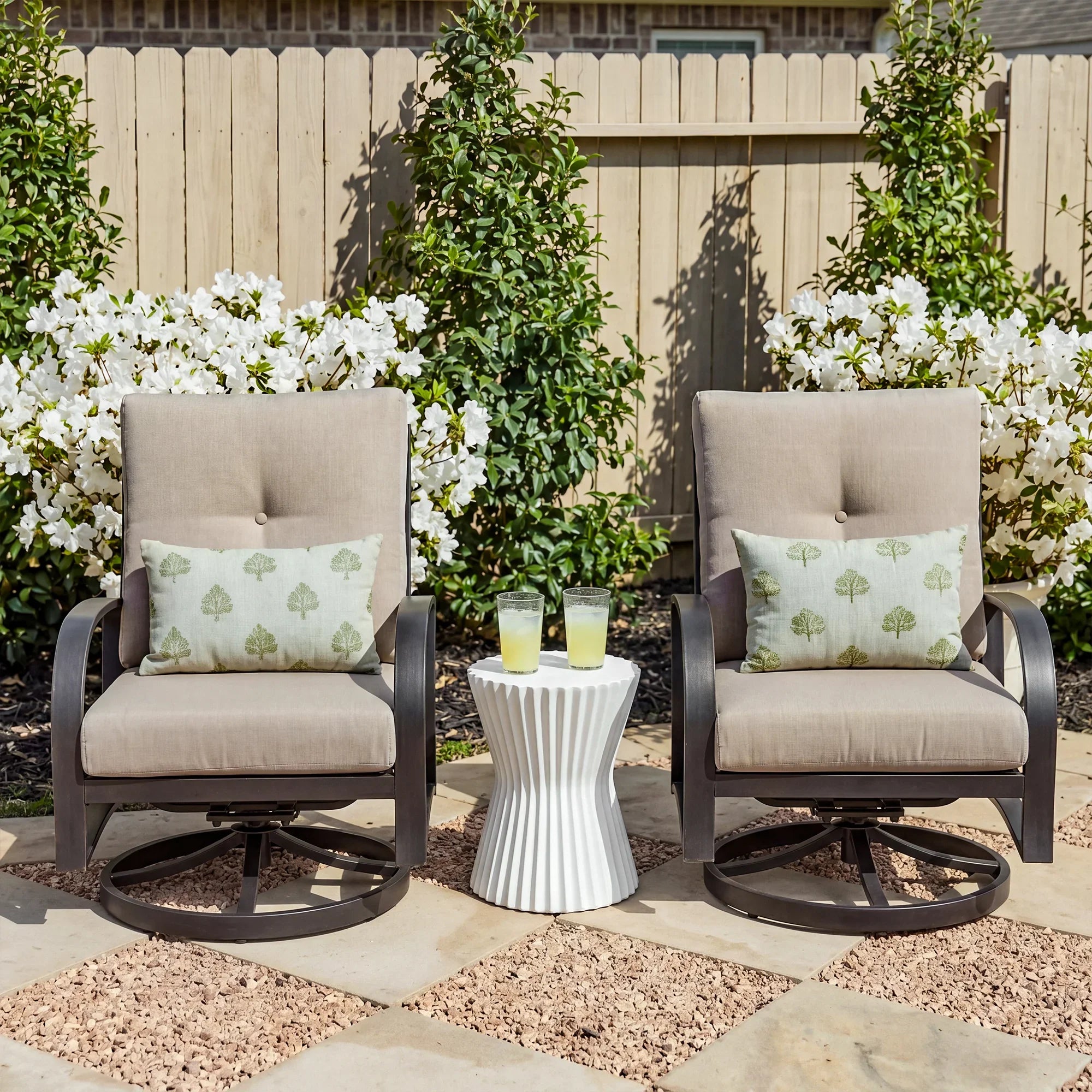 Aluminum Swivel Club Chair with Sunbrella® Cushions
