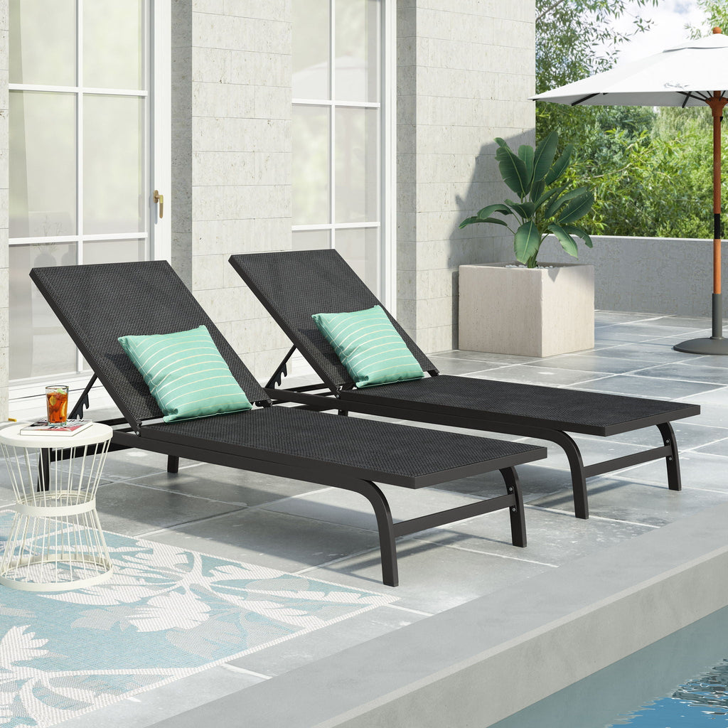 Contemporary Chaise Lounge for Outdoor Relaxation