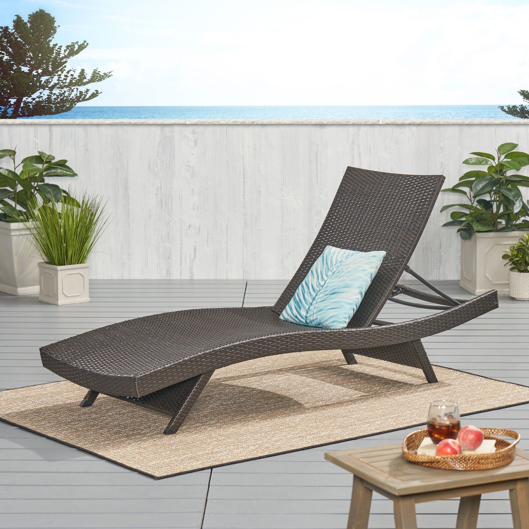 Outdoor Chaise Lounge with Adjustable Backrest and Foldable Legs