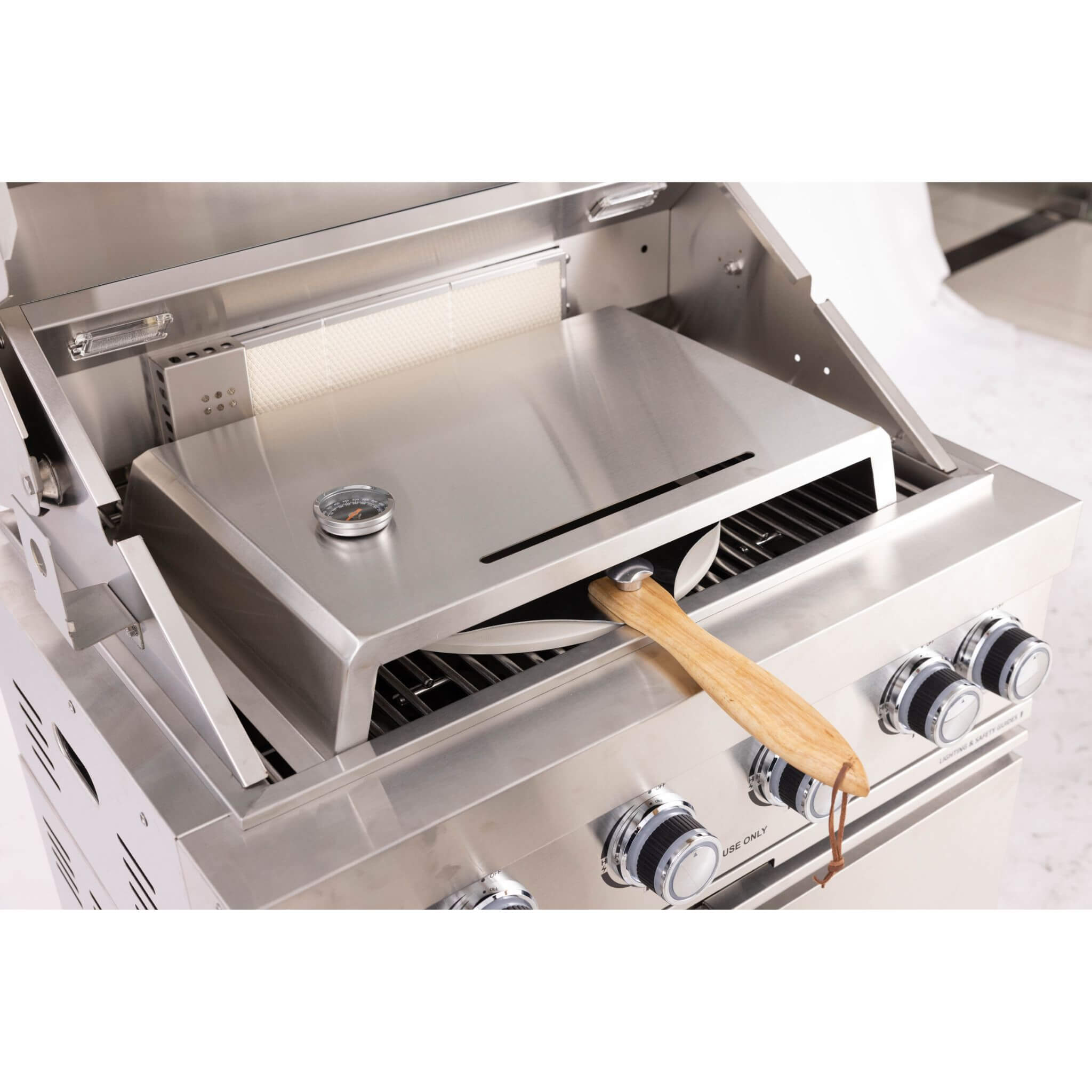Premium Outdoor Kitchen With 32-Inch 60K BTU Built-In Stainless Steel LPG Gas Grill, Door and Drawer Combo and Stainless-Steel Ice Box